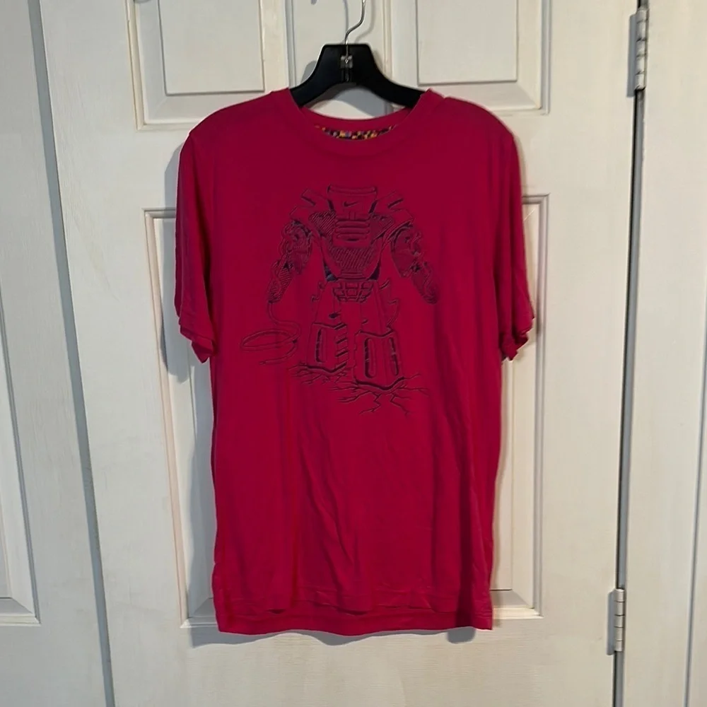 Nike pink tshirt size Large slim women’s